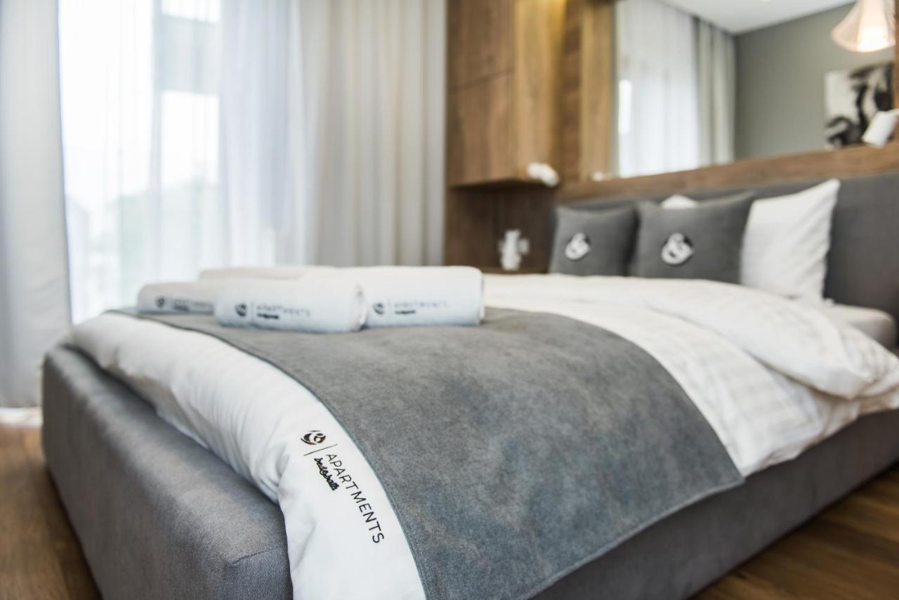 Central Apartments By Bed&Bath Krakow Ngoại thất bức ảnh