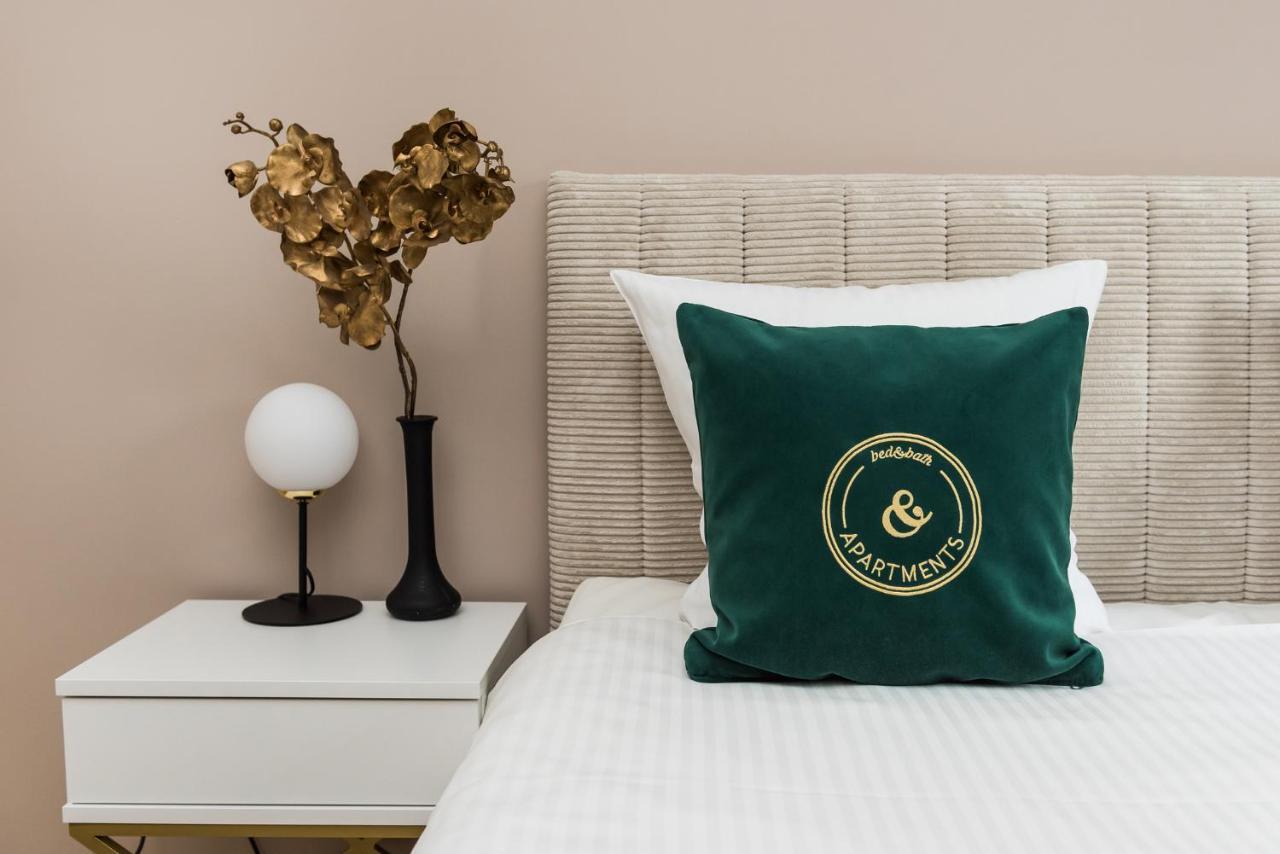 Central Apartments By Bed&Bath Krakow Ngoại thất bức ảnh